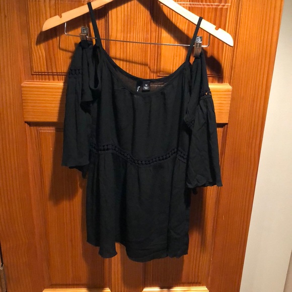 Runway Story Tops - Women’s shirt